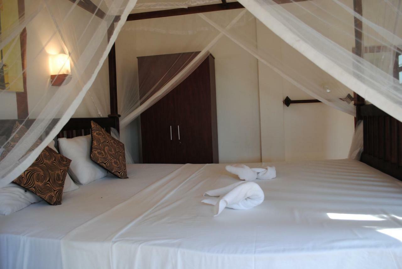 Asha Beach & Spa แทนกาลเล ภายนอก รูปภาพ